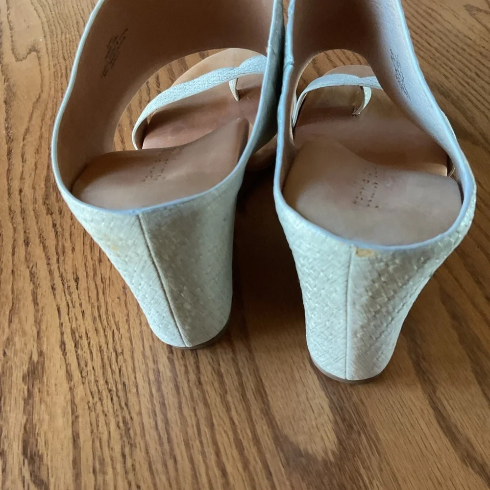 Kenneth Cole Gentle Souls Elegant White Sandals size 10